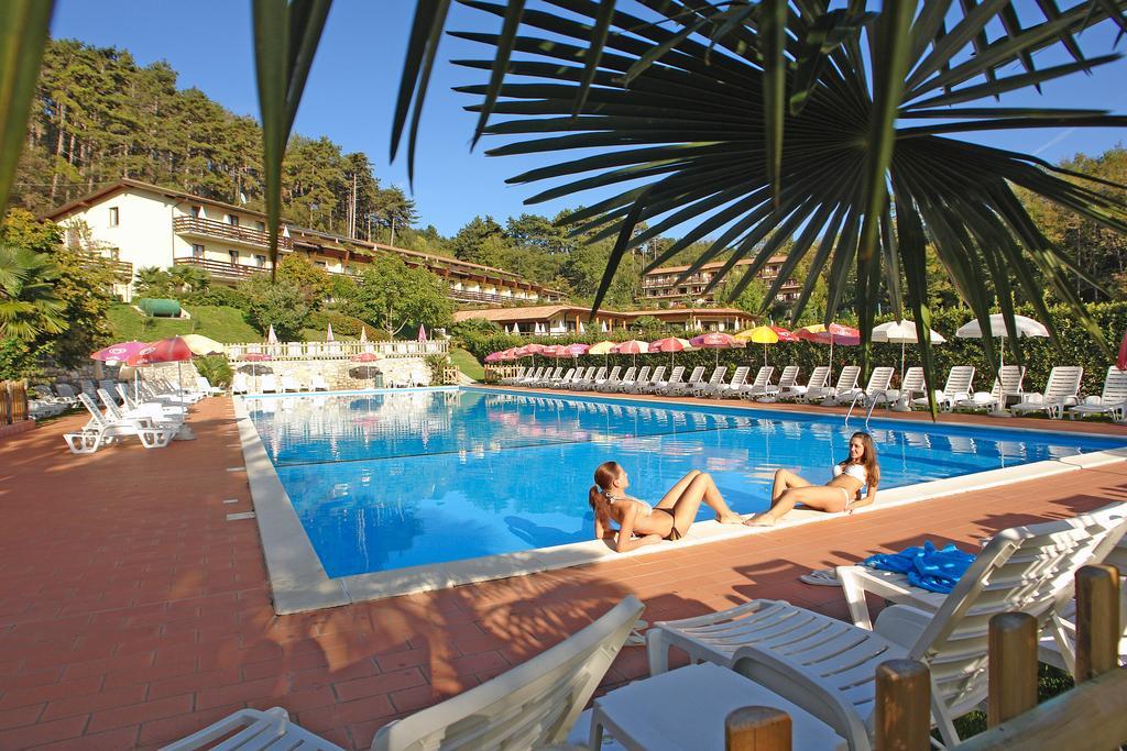 Hotel Residence Campi Tremosine Eksteriør bilde